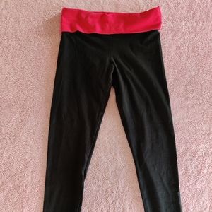 Victoria's Secret Cropped Yoga Pants